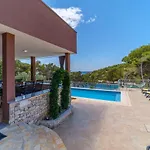 Karmelota *